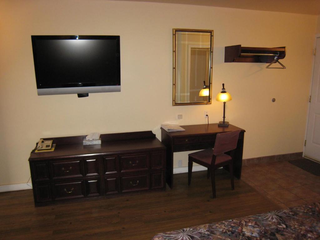 Johnny'S Motel Grand Forks Ruang foto